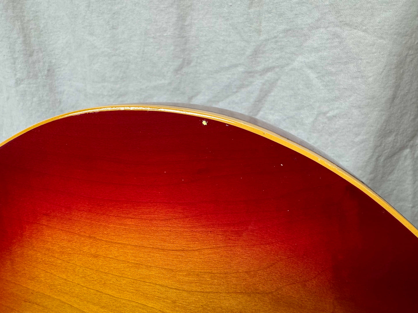 Gibson Les Paul Standard Guitar with Case 1979 - Cherryburst