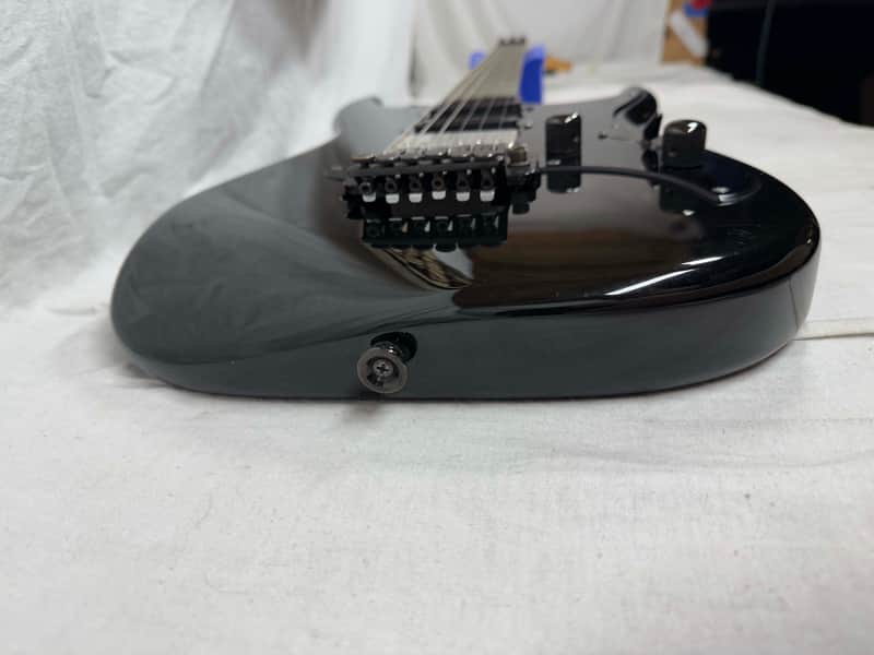 Charvel Ark Series AR-090-SSH Guitar with Case - MIJ Made In Japan - Image 16