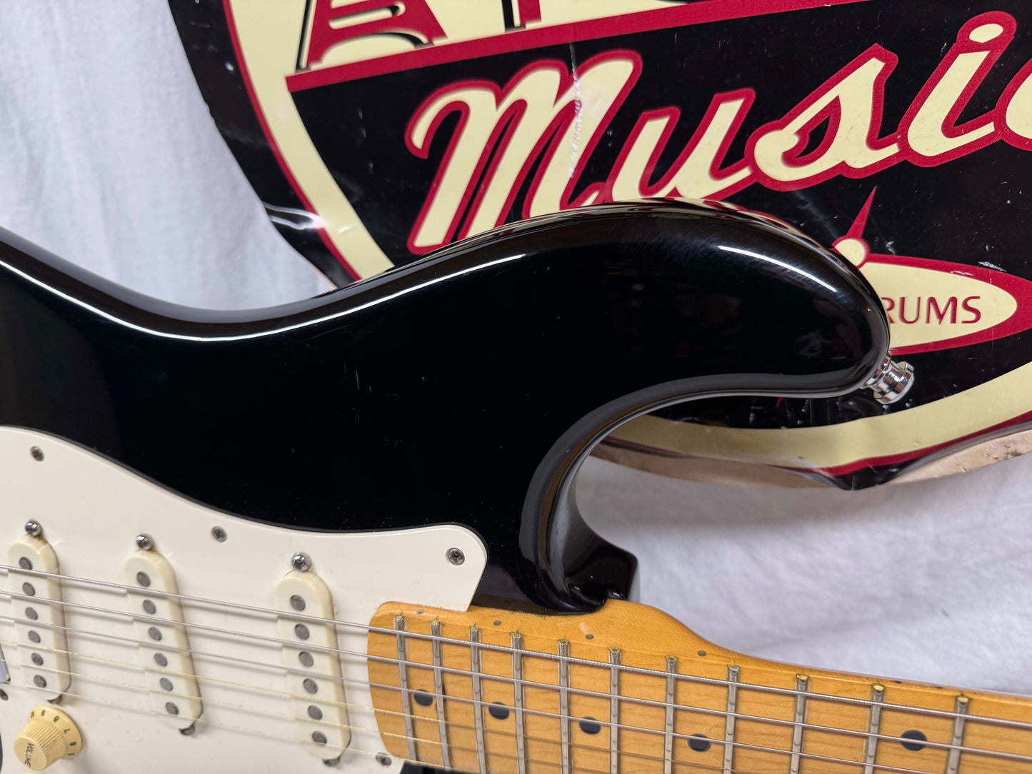 Fender USA Dan Smith era Stratocaster Guitar with Case 1983 - Black / Maple neck