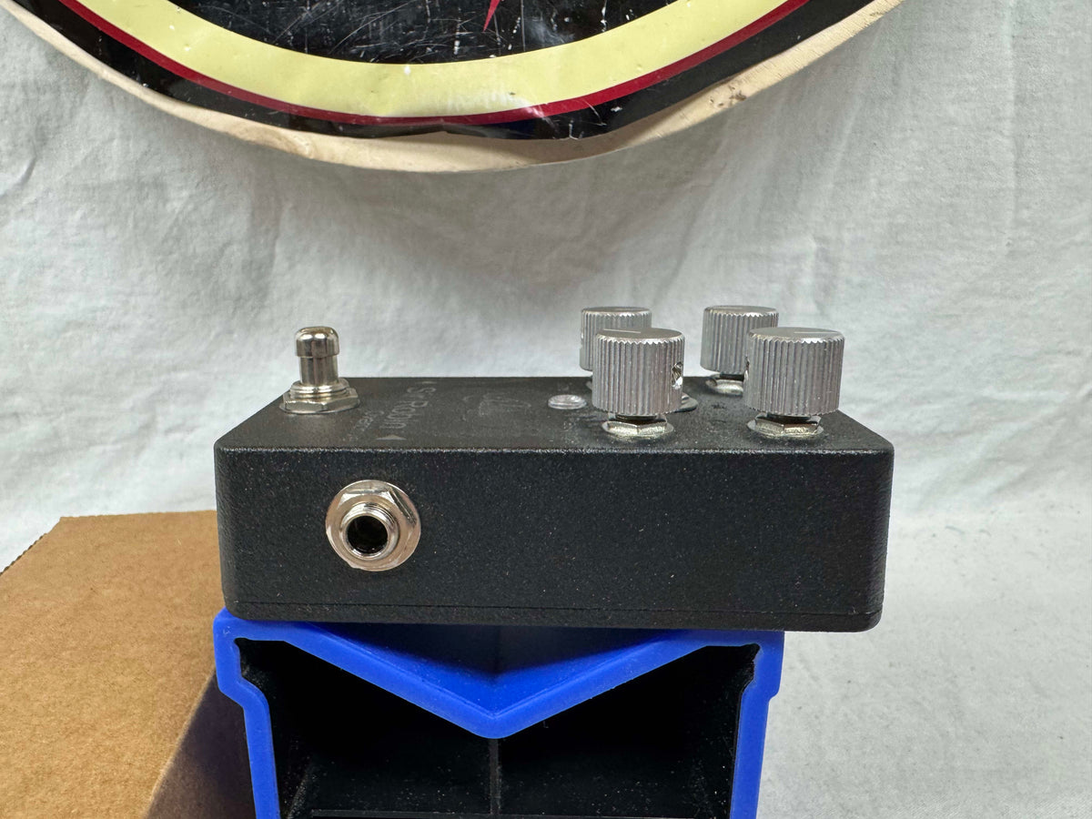 Chellee Sir Robin Overdrive Pedal with Box