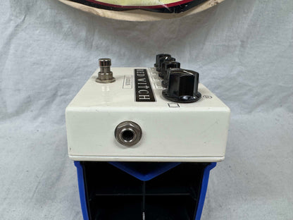 Red Witch Famulus Distortion Pedal