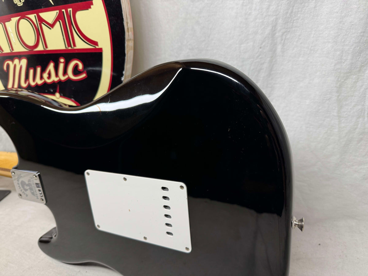 Fender Jimi Hendrix Stratocaster Guitar 2015 - Black / Maple neck