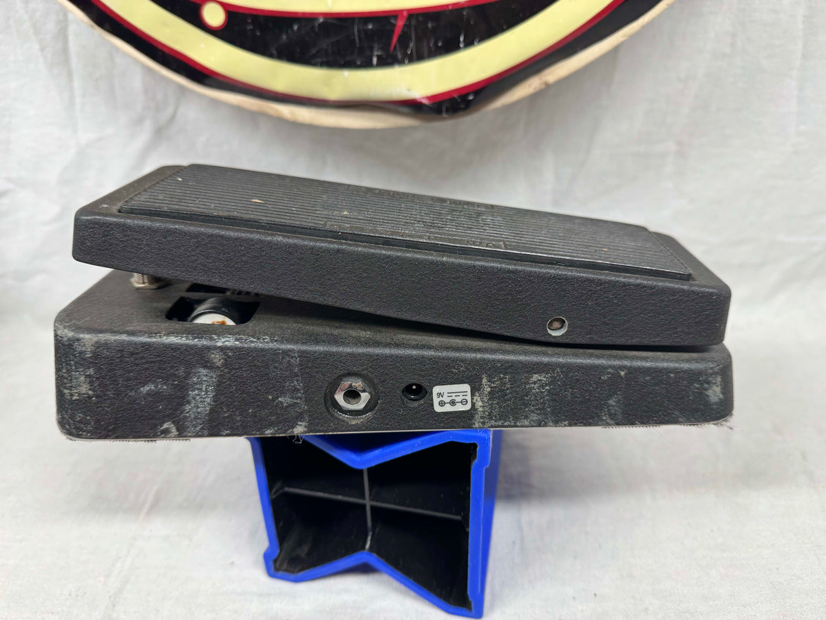 Dunlop GCB95 GCB-95 Cry Baby crybaby Wah Pedal - Rev H Circuit - missing battery cover & rubber feet