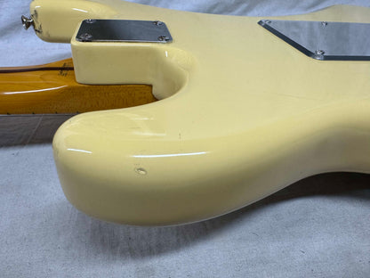 Fender Stratocaster Guitar with Case - CIJ mij Crafted In Japan 2002 - 2004