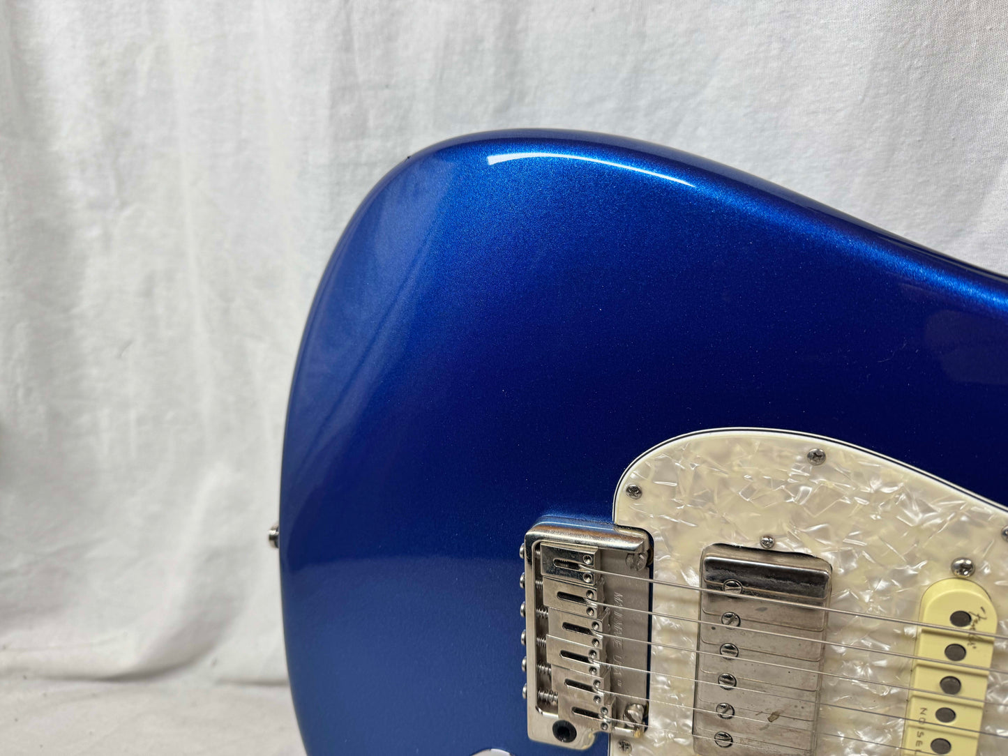 Fender American Ultra Stratocaster HSS Guitar with Case 2023 - Cobra Blue / Rosewood fingerboard