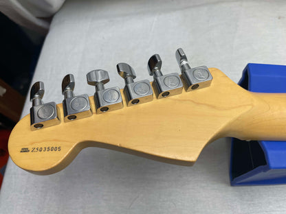 Fender American Standard Stratocaster Guitar with Lace Sensor pickups + Case 2005 - Buttercream or Honey Blonde or Yellow White / Maple neck