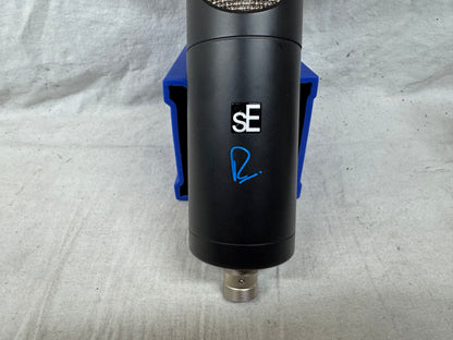 sE Electronics SNT Condenser Microphone with Power Supply + Mount + Case