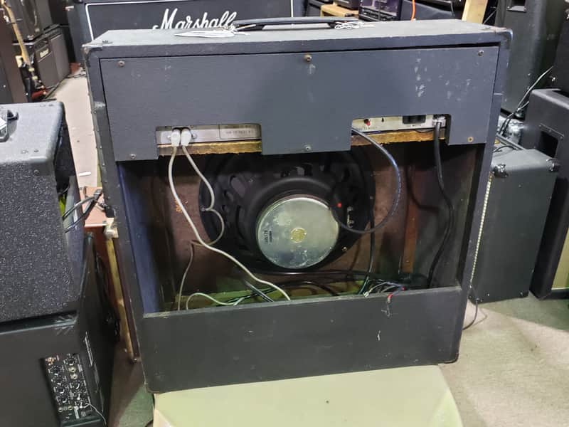 Heathkit TA-27 Solid State Guitar Combo Amplifier - Image 2