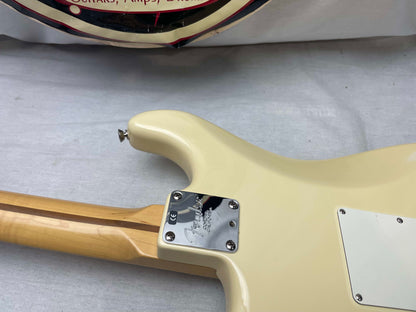 Fender American Standard Stratocaster Guitar with Lace Sensor pickups + Case 2005 - Buttercream or Honey Blonde or Yellow White / Maple neck