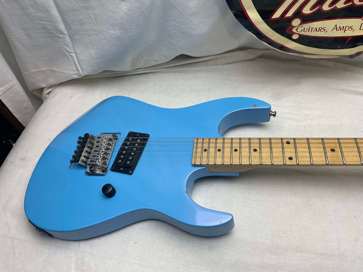 B.C. Rich bc USA Gunslinger Guitar with Case 1980s - Refinished