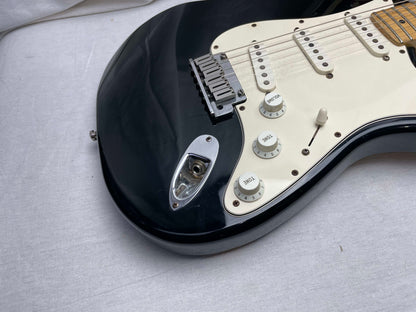 Fender American Standard Stratocaster Guitar 1993 - Black / Maple neck