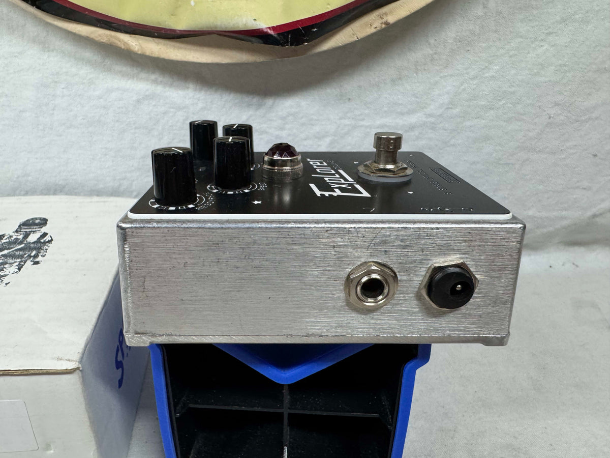 Spaceman Explorer Deluxe 6 Stage Optical Phaser Phase Shifter Pedal with Box