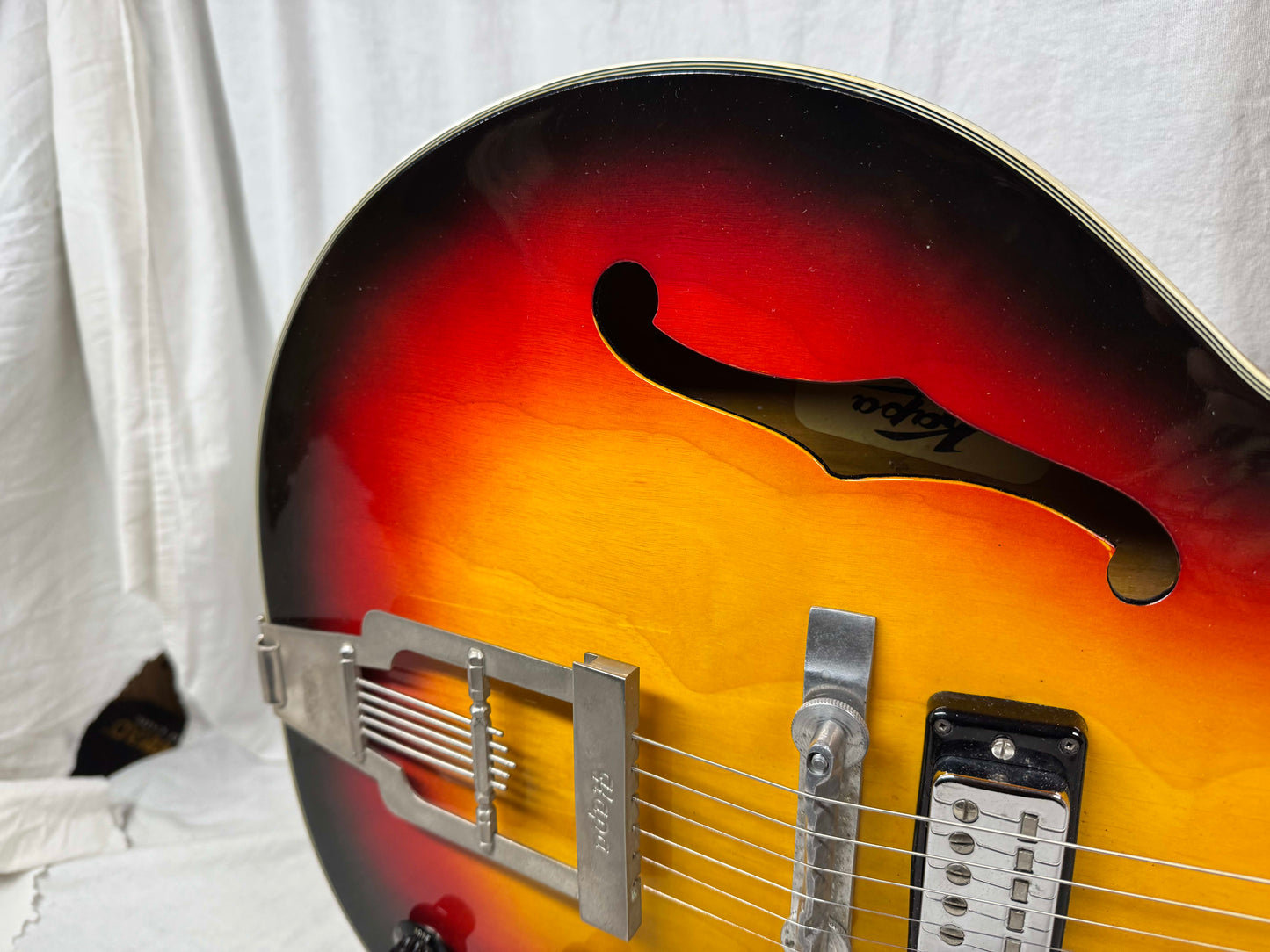 Kapa Model 500 Semi-Hollowbody Double Cutaway Guitar