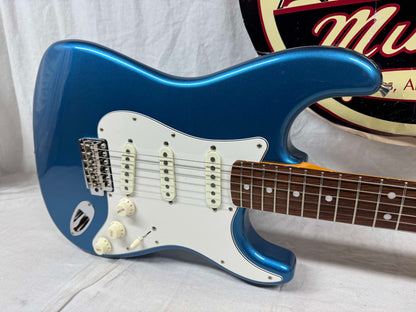 Fender Traditional '60s Stratocaster Guitar - MIJ Made In Japan 2023 - Lake Placid Blue / Rosewood fingerboard