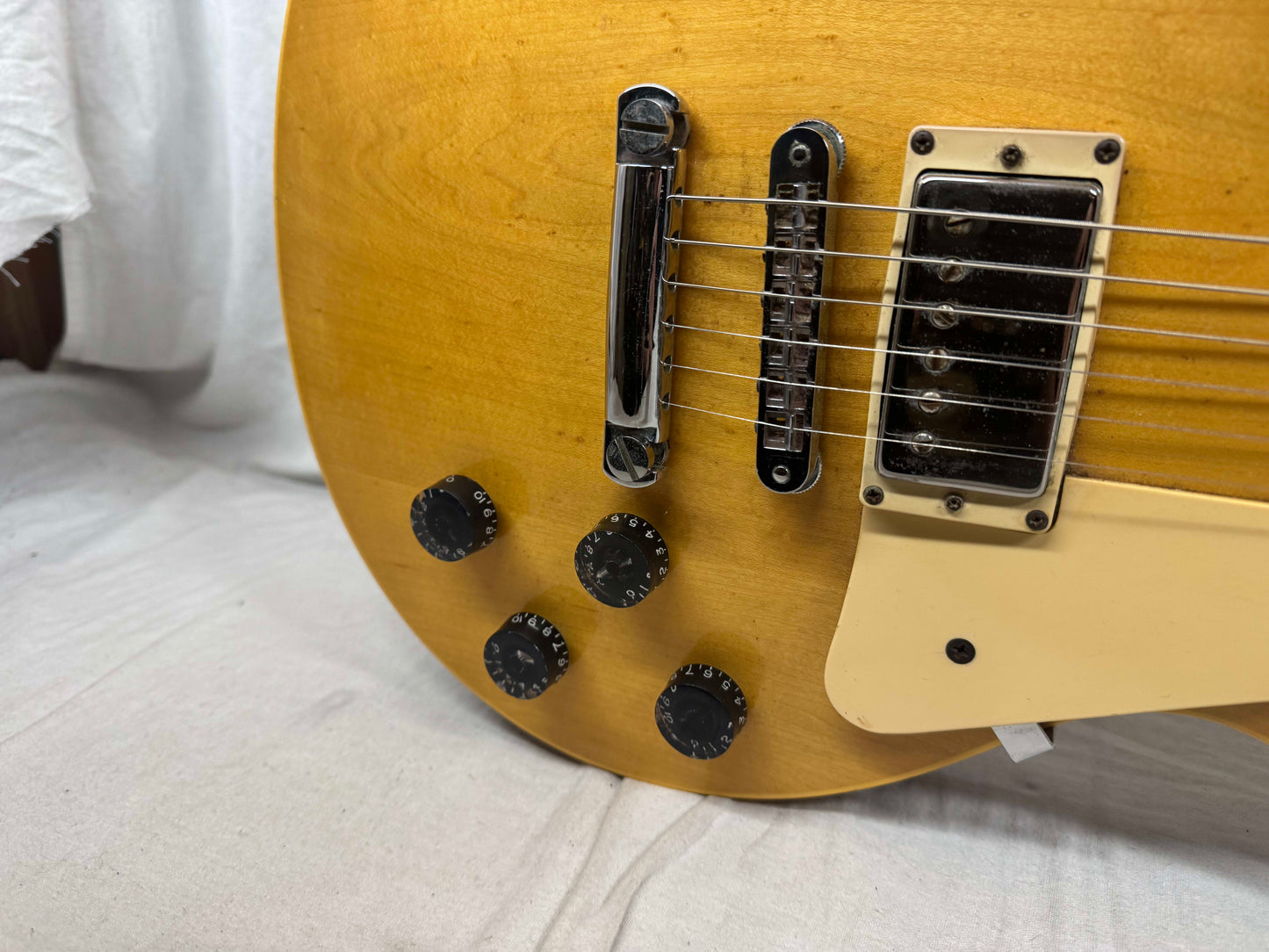 Gibson Les Paul Standard Guitar with Case 1978