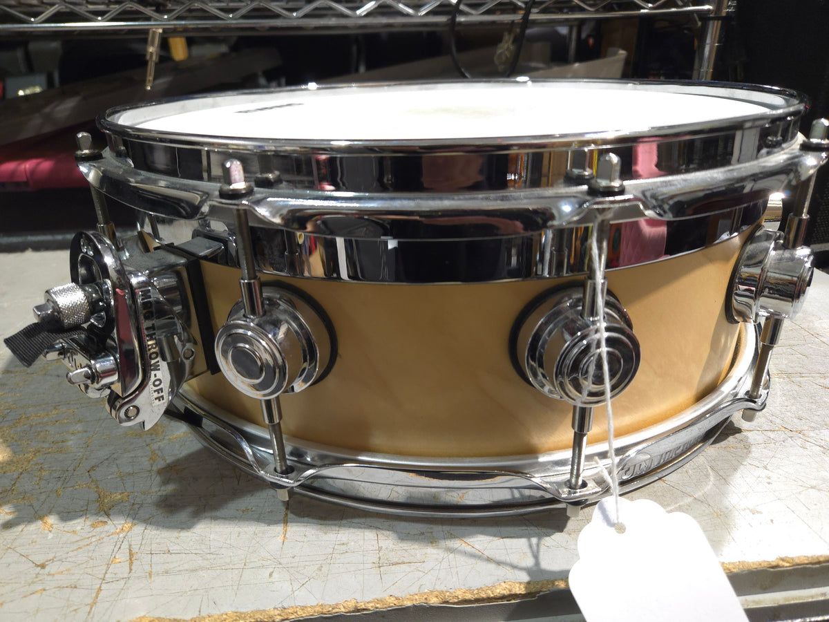 DW Collector's 14x5 Top Edge Maple Standard Snare Drum