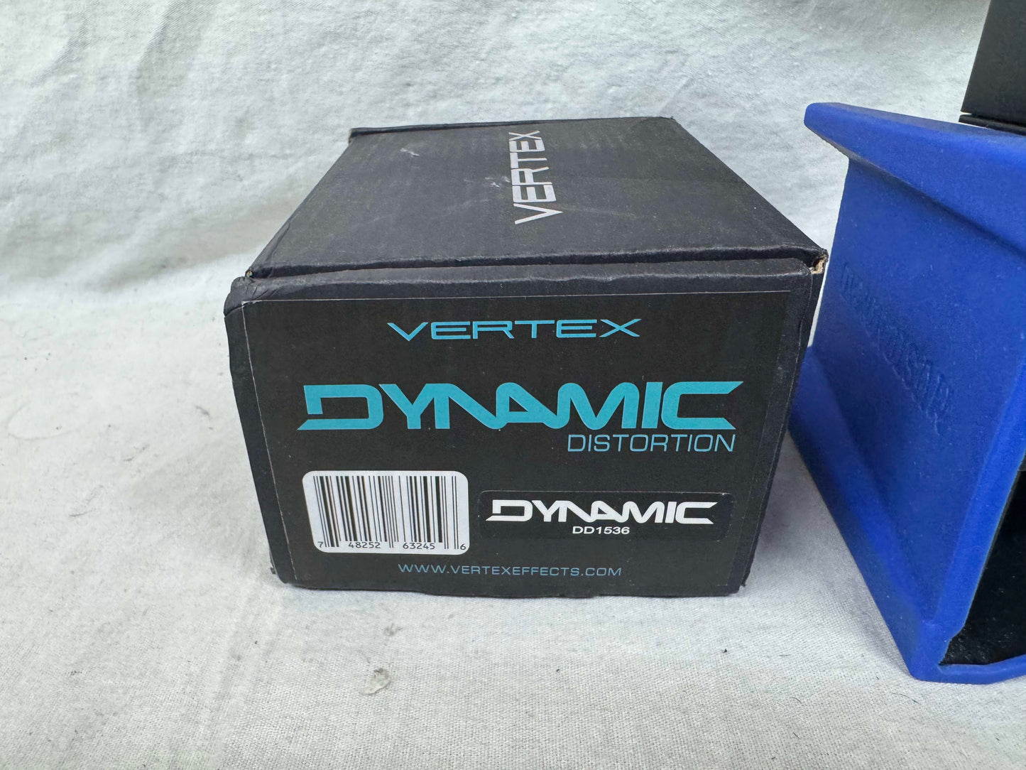 Vertex Effects Dynamic Distortion Pedal with Box