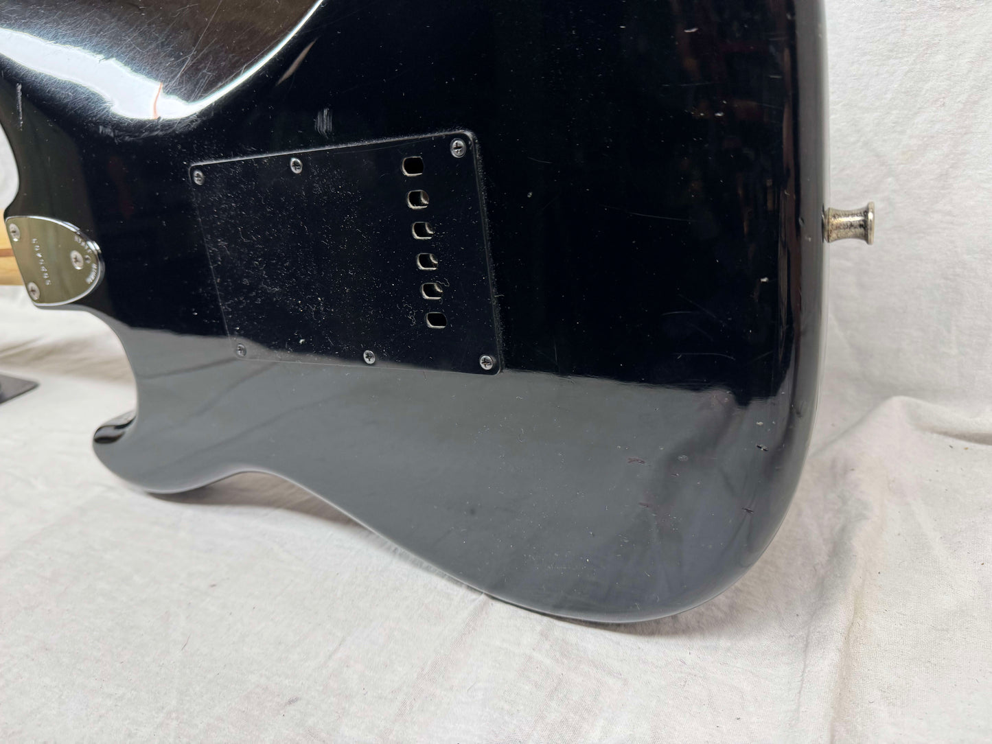 Squier by Fender MIJ Made In Japan Stratocaster Guitar with Floyd Rose + EMGs Upgrades + Case 1985 - 1986 - Black / Maple neck