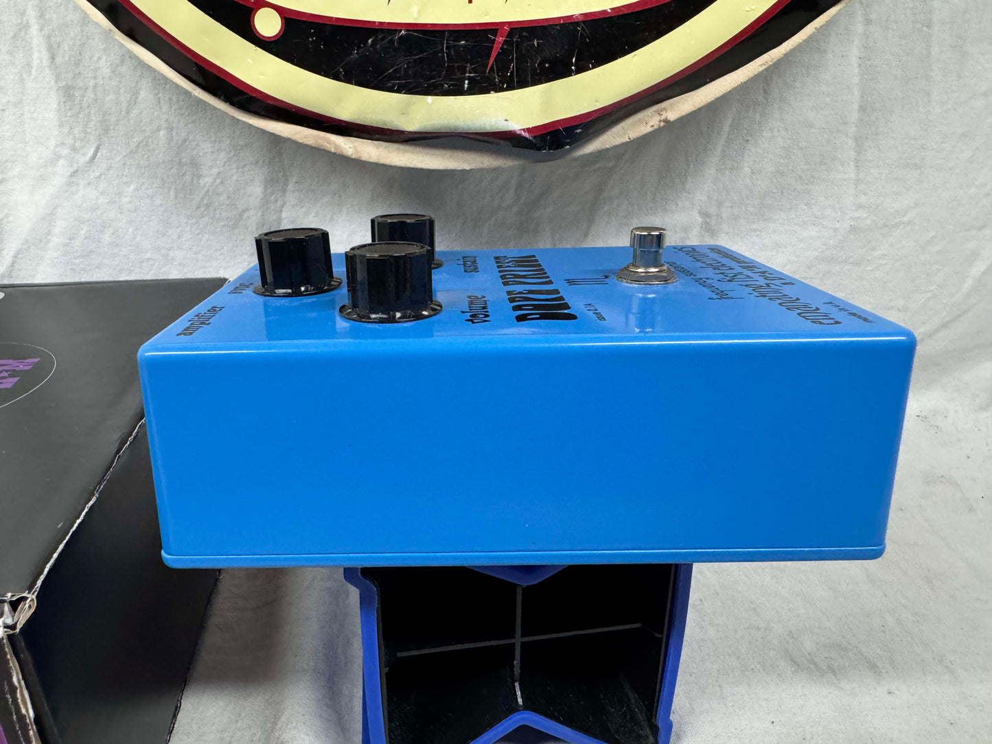 D*A*M Differential Audio Manifestationz x Emanating Fist Electronics Limited Edition DP-77 dp77 Dope Priest Frequency Sustainer Muffy Fuzz Pedal with Box - Limited Blue Colorway