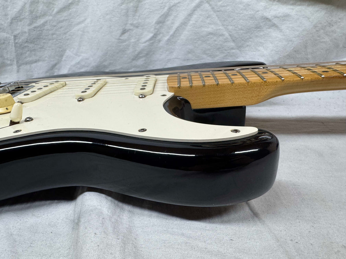Fender USA Dan Smith era Stratocaster Guitar with Case 1983 - Black / Maple neck