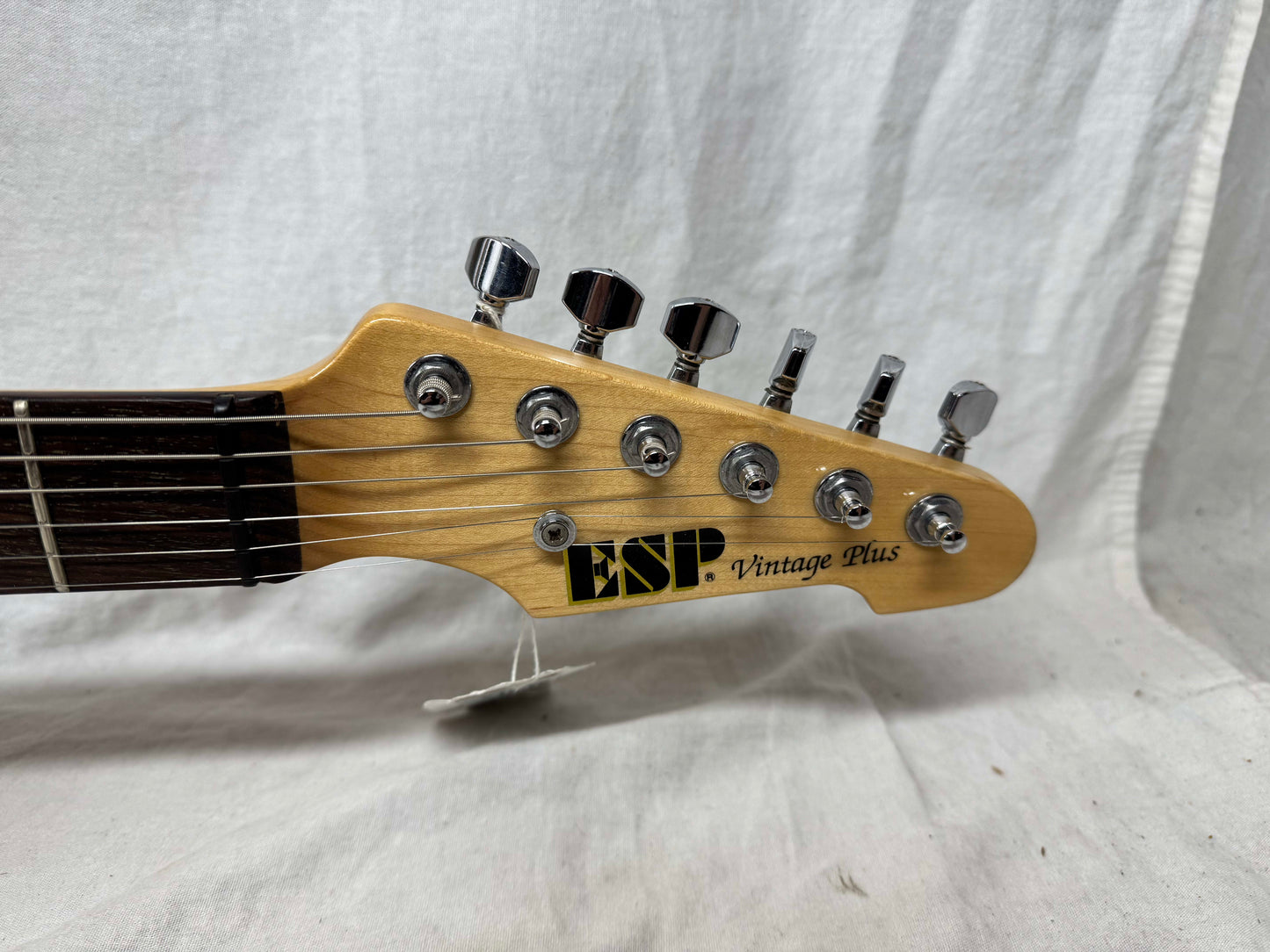 ESP Custom Guitars Standard Series Vintage Plus S-style Guitar - Sunburst