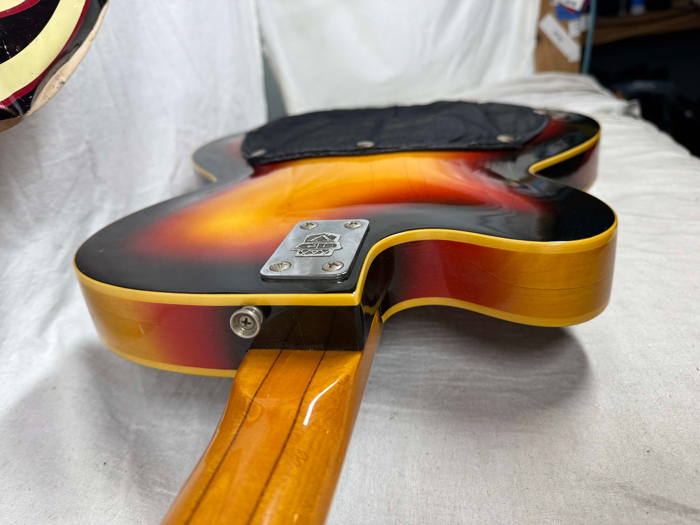 Vox V265 Bossman Semi-Hollow Body Guitar - *NO* Effects - functions as standard guitar only - Sunburst
