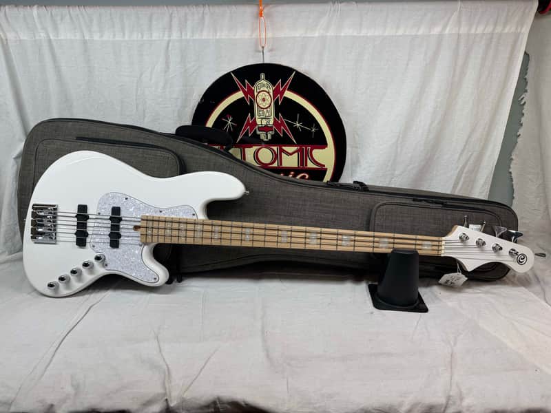 Cort Elrick NJS 4 njs4 4-string Bass with Gig Bag