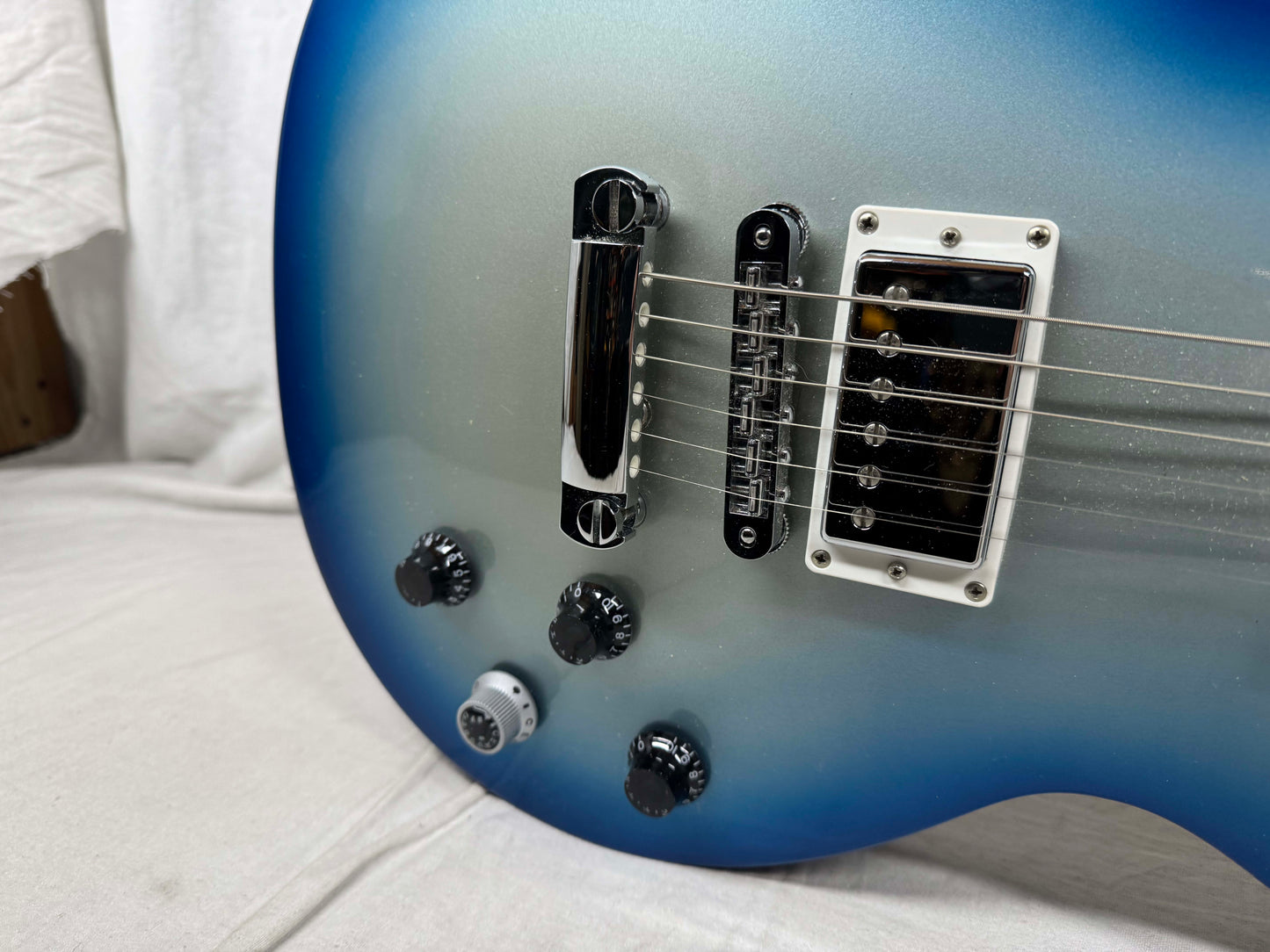 Gibson Limited Edition First Run LPRGBSCHP Les Paul Robot Guitar with COA + Case 2007 - Blue Burst