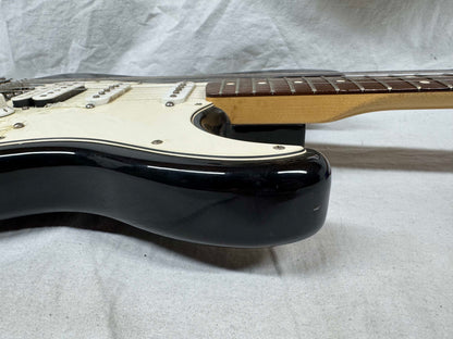 Fender Standard Stratocaster HSS Guitar - MIM Mexico 2007 - Black / Rosewood fingerboard