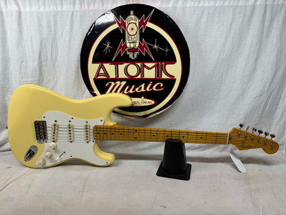 Fender Stratocaster Guitar with Case - CIJ mij Crafted In Japan 2002 - 2004