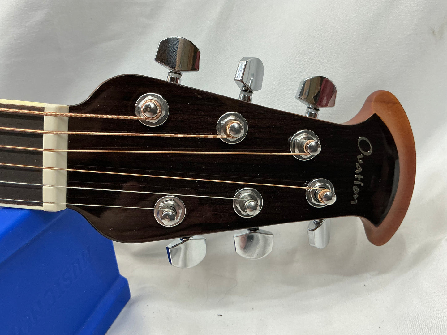Ovation CS-24 Acoustic Guitar