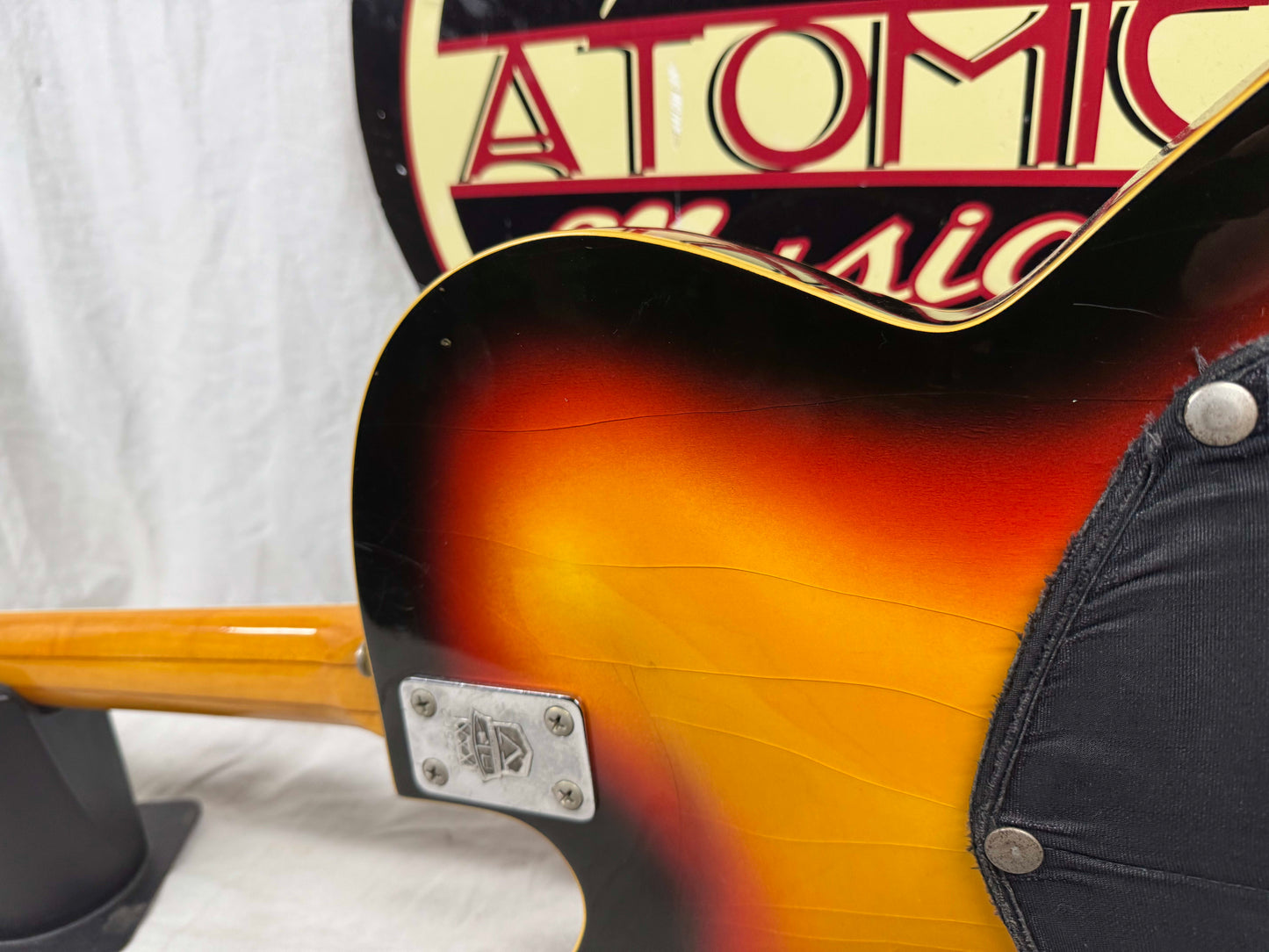 Vox V265 Bossman Semi-Hollow Body Guitar - *NO* Effects - functions as standard guitar only - Sunburst