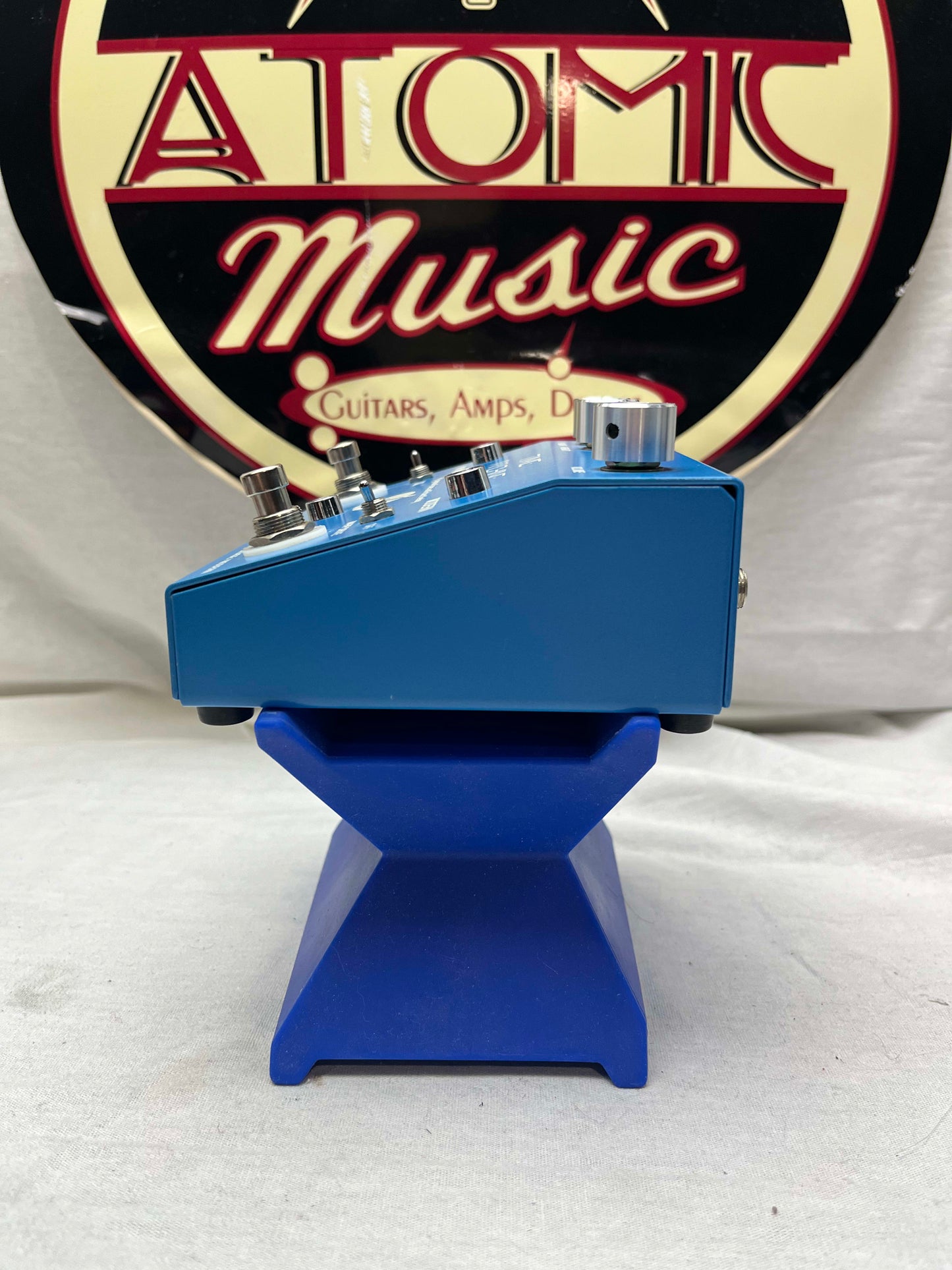 Keeley Electronics - Legendary Tones and Robert Keeley - Time Machine Boost - Dual Mode Boost Preamplifier Preamp Pedal