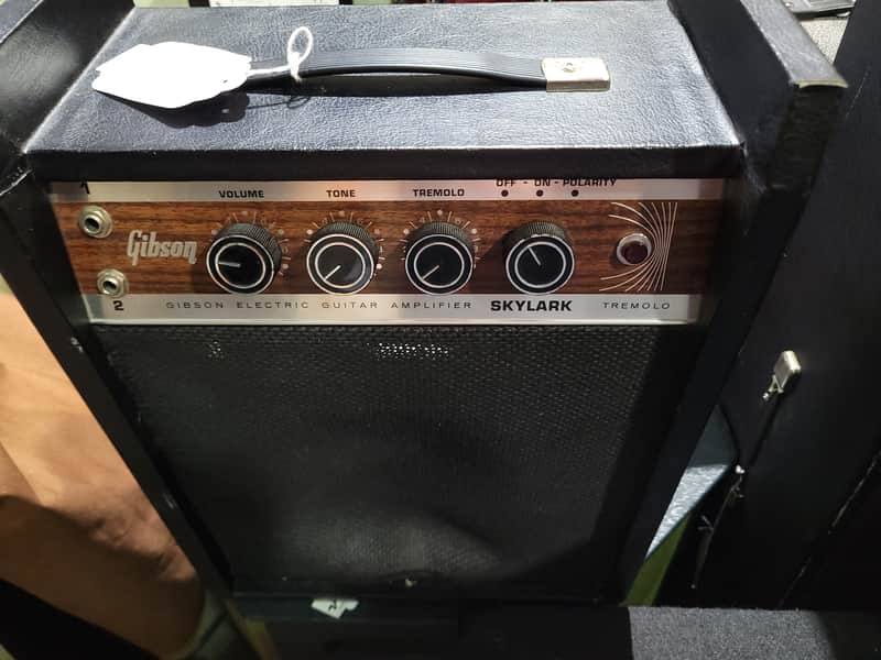 Gibson Skylark
