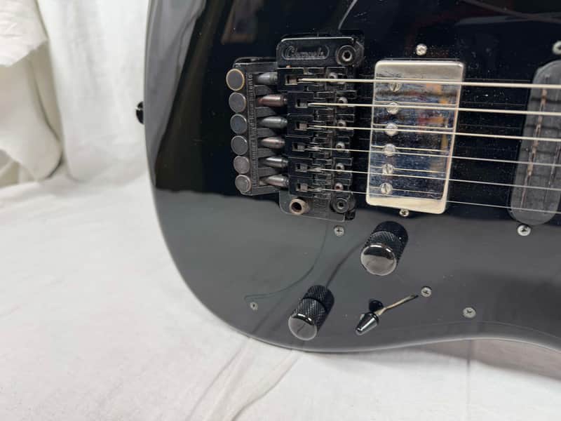 Charvel Ark Series AR-090-SSH Guitar with Case - MIJ Made In Japan - Image 5