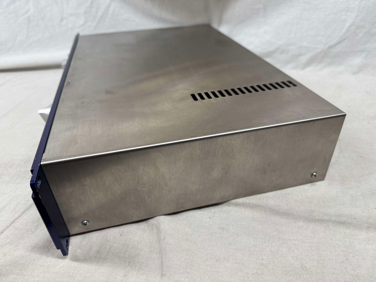 dbx Blue Series 786 Precision 2-Channel Microphone Preamplifier Rack with Box
