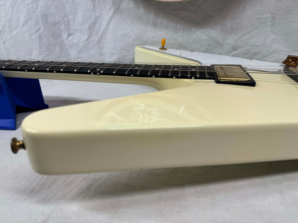 Gibson DSRVCWGH1 Limited Edition Reverse Flying V Guitar with Case 2007 - Alpine White