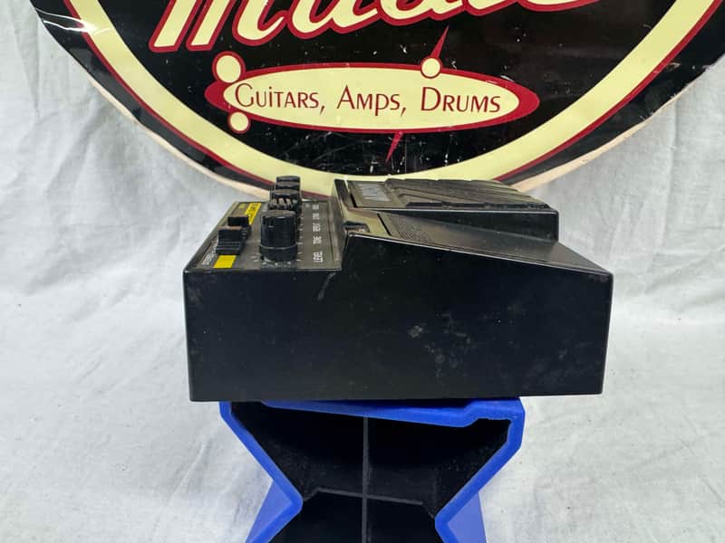 Arion DDS-4 Digital Delay Sampler Pedal - Image 6
