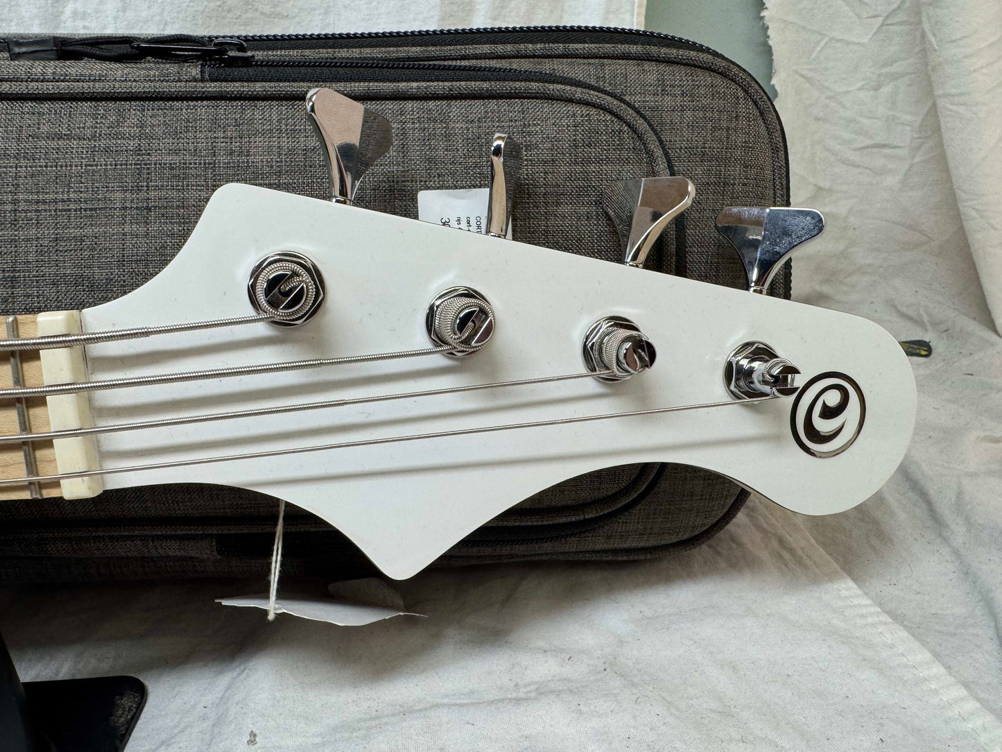 Cort Elrick NJS 4 njs4 4-string Bass with Gig Bag 2022 - White
