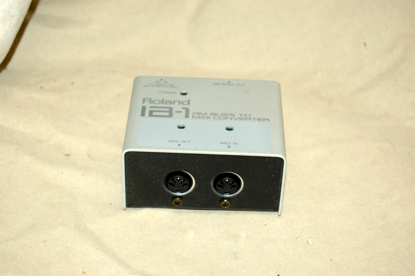 Roland IB-1 DM Buss to MIDI Converter with Box