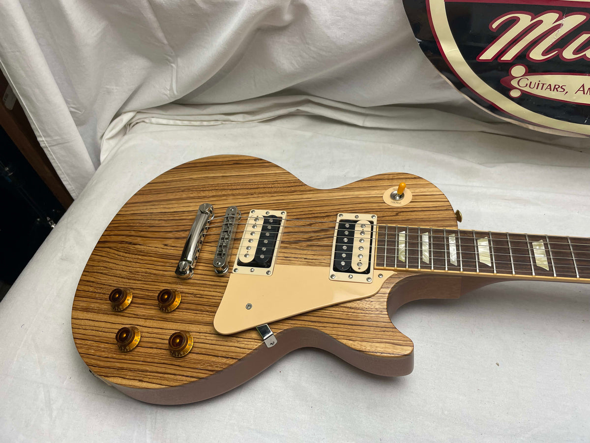 Gibson 2007 GotW Guitar Of The Week #19 Les Paul Classic Guitar Zebrawood with Case - Classic Antique