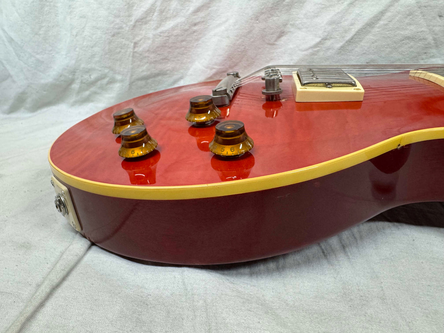 Epiphone Les Paul Guitar with Case - Open Book Headstock - MIJ Made In Japan