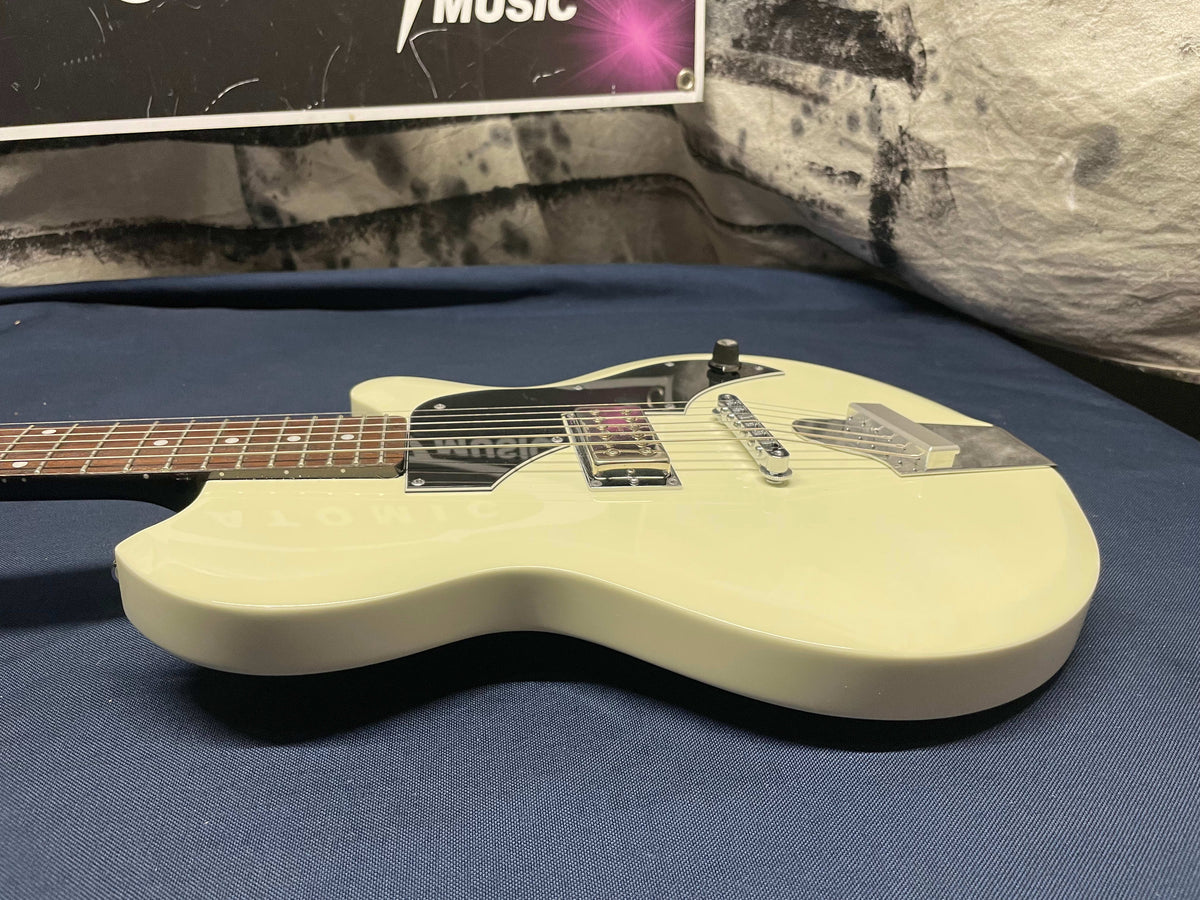 Supro Island Series Jamesport Singlecut Guitar 2016 - Antique White
