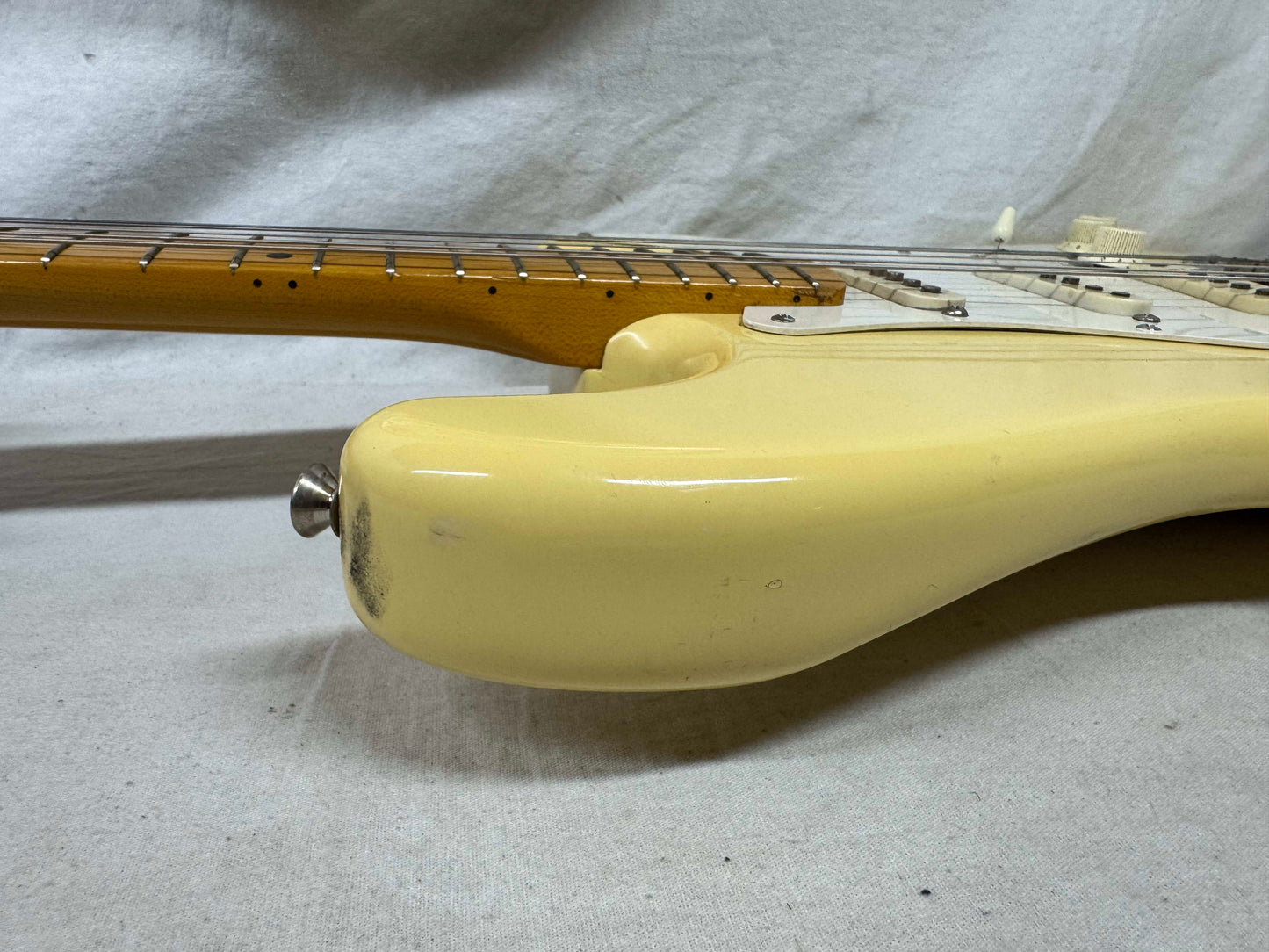 Fender Stratocaster Guitar with Case - CIJ mij Crafted In Japan 2002 - 2004
