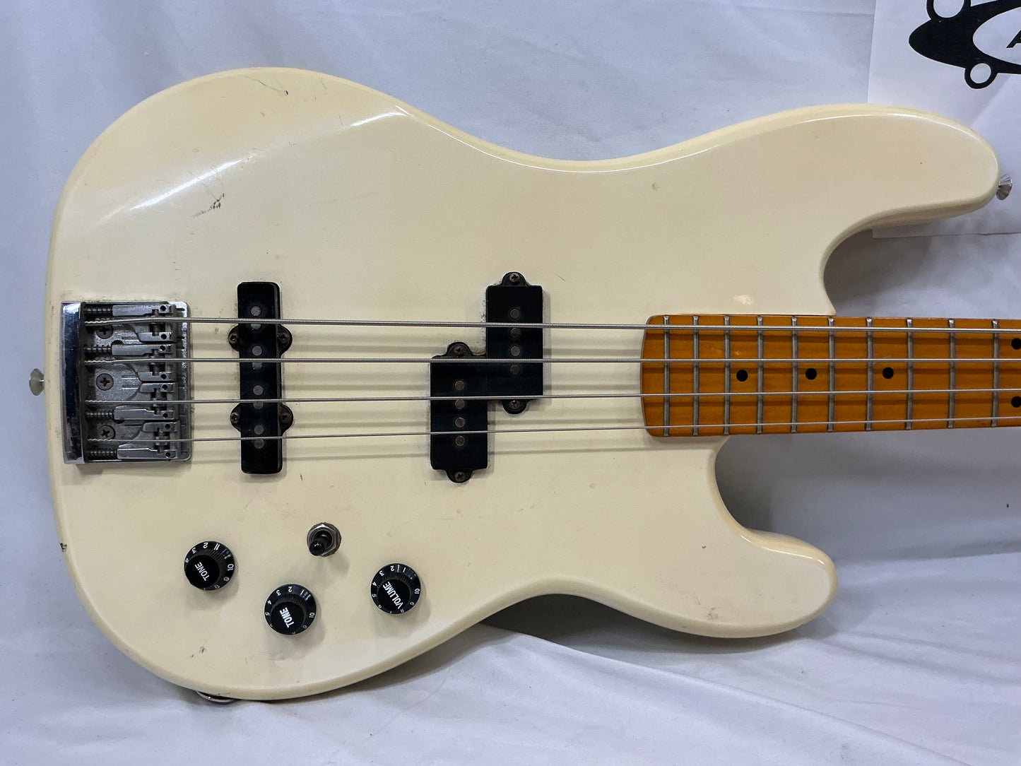Kramer Striker 700ST Bass Guitar