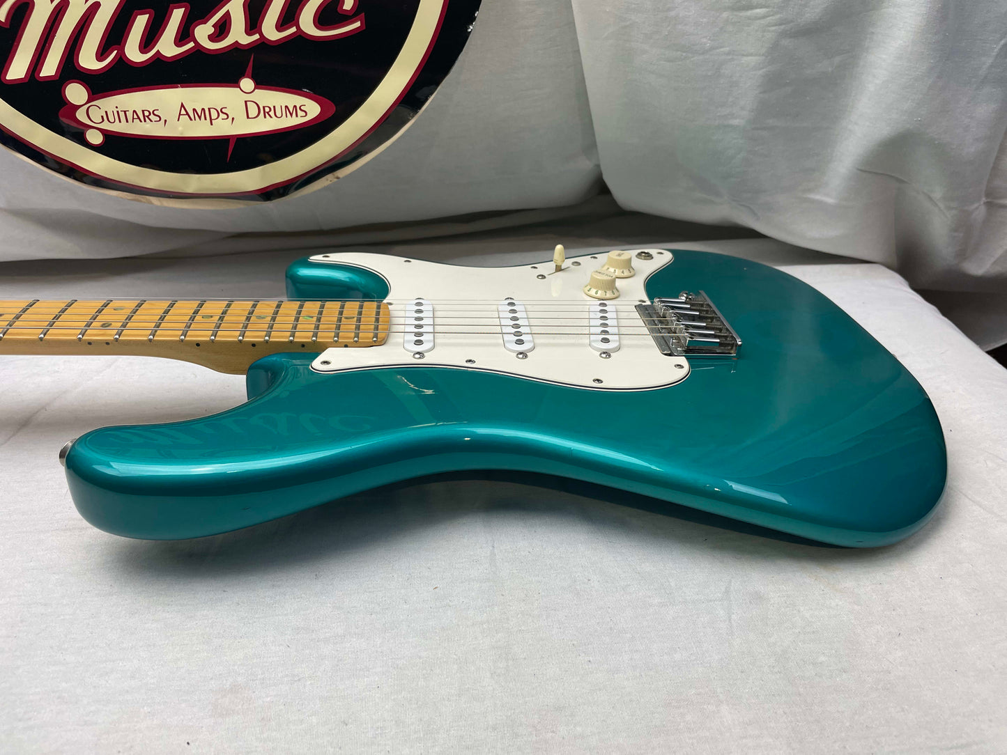 Fender PARTS Stratocaster - 1999 American Deluxe neck on 1983 Dan Smith-era Standard Strat body with Case - Transparent Teal