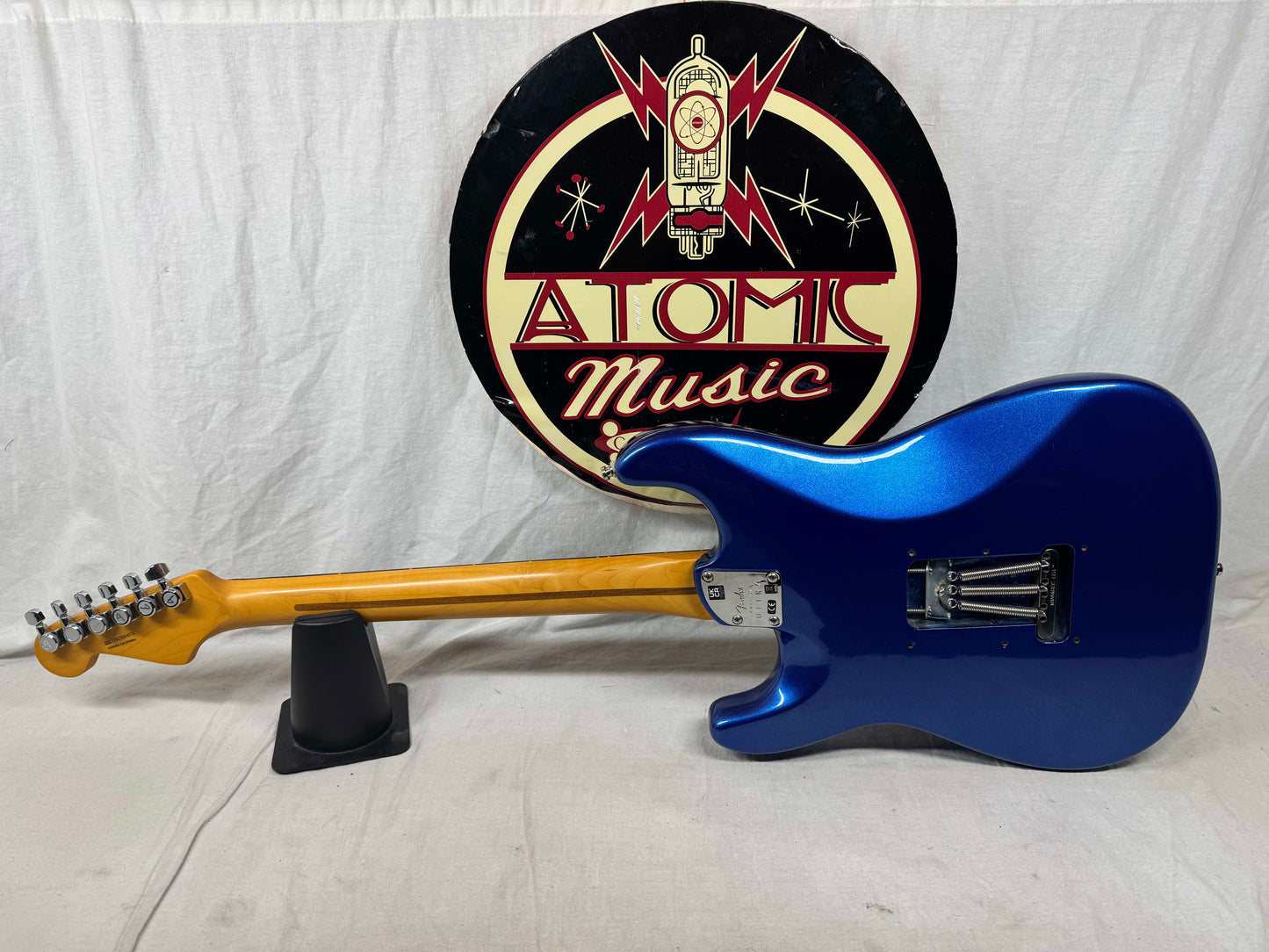 Fender American Ultra Stratocaster HSS Guitar with Case 2023 - Cobra Blue / Rosewood fingerboard