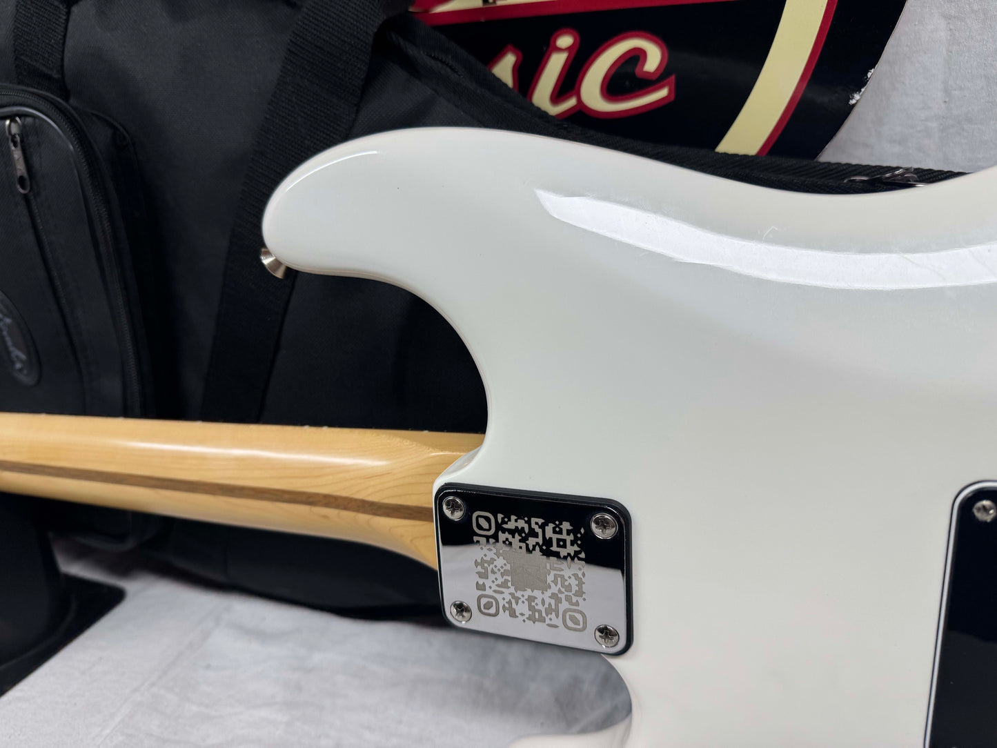 Fender American Performer Stratocaster Guitar with Rexylab Ultimate Strat upgrades/mods + Case 2023 - Arctic White / Rosewood fingerboard