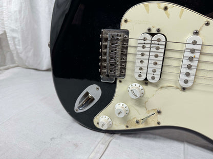 Fender Standard Stratocaster HSS Guitar - MIM Mexico 2007 - Black / Rosewood fingerboard