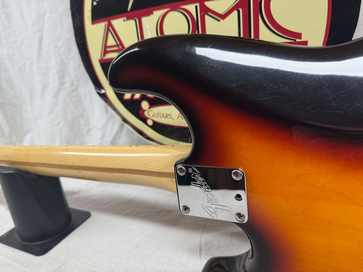 Fender American Standard Stratocaster Guitar 1993 - Brown Sunburst / Maple Neck